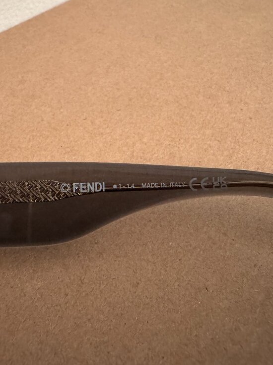 Authentic Fendi FE40125I 95N Sunglasses